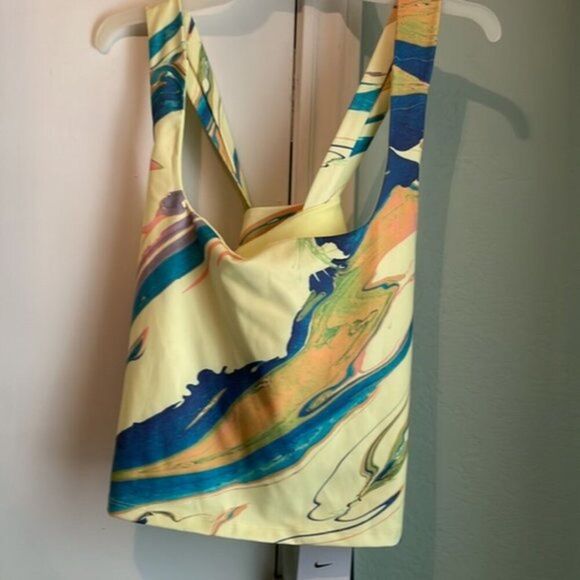 Nike Yellow Sportswear Air Cropped Tank Top XL - Picture 6 of 8